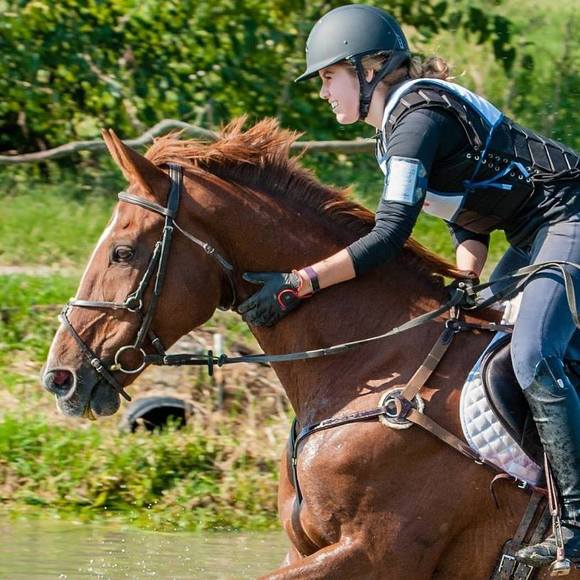 Meet your Posher, Nathalie - Picture 1 of 1